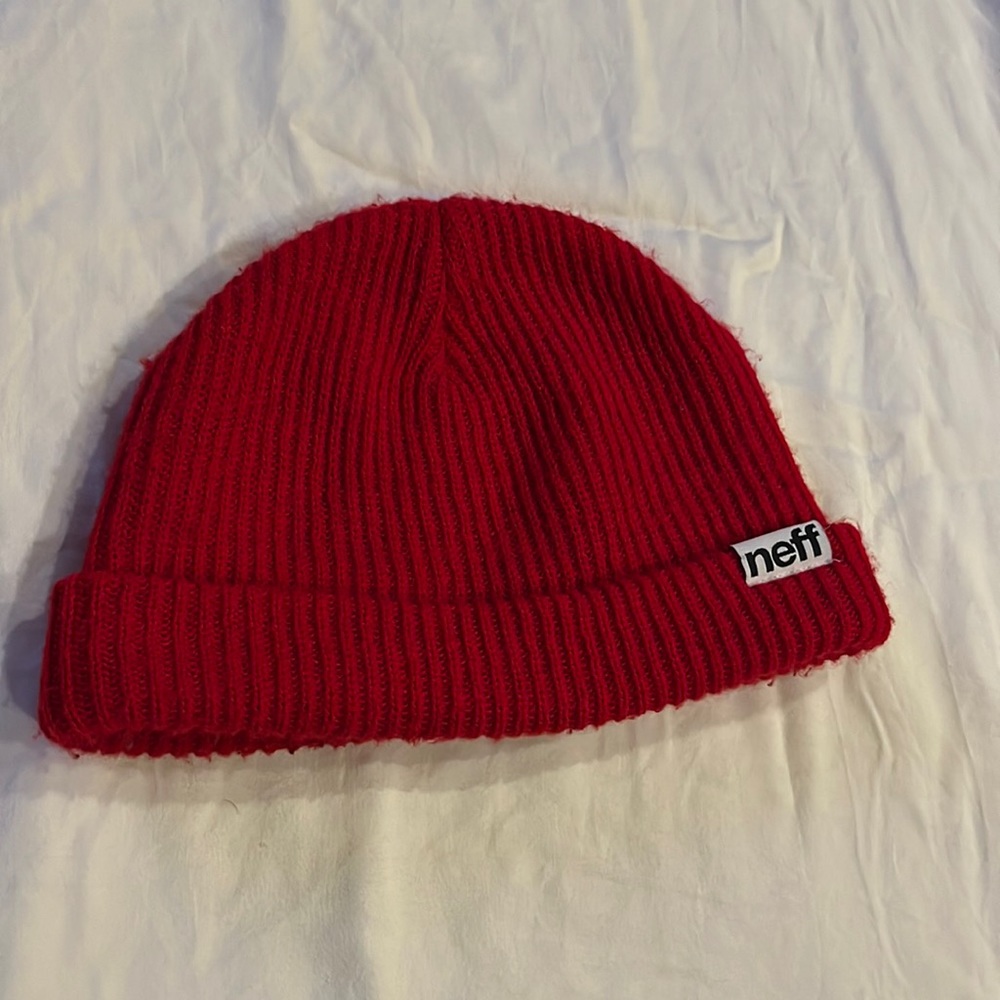 Red neff beanie - Picture 1 of 4